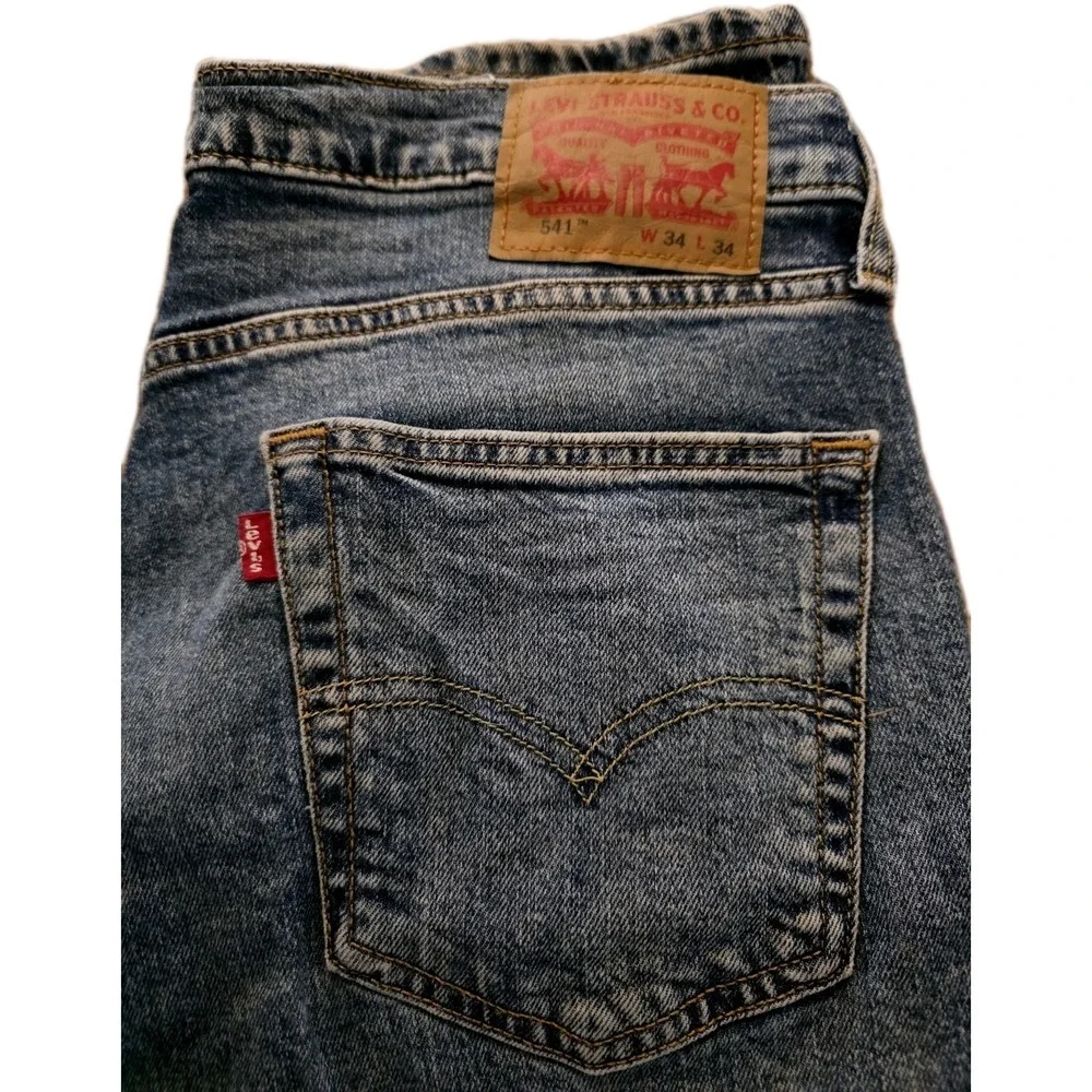 Levi 541 W34 L 34 Male Pants Tappered Wide Leg. Excellent